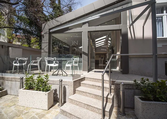 The Moon Boutique Hotel 3*