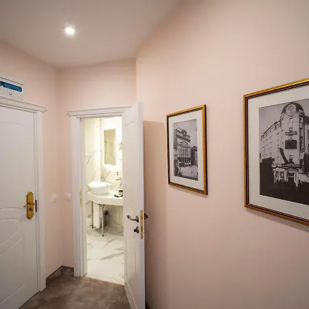 Hotel The Moon Boutique 3*