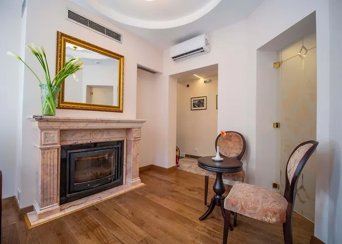 Hotel The Moon Boutique 3*